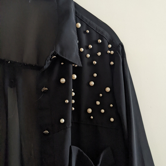 Vintage sheer blouse with pearls - Picture 2 of 5